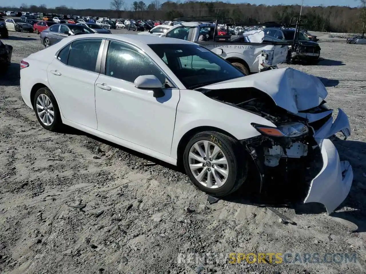 4 Photograph of a damaged car 4T1C11AK1LU347460 TOYOTA CAMRY 2020