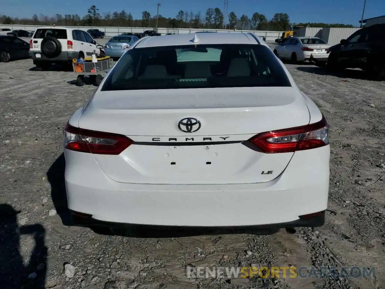 6 Photograph of a damaged car 4T1C11AK1LU347460 TOYOTA CAMRY 2020