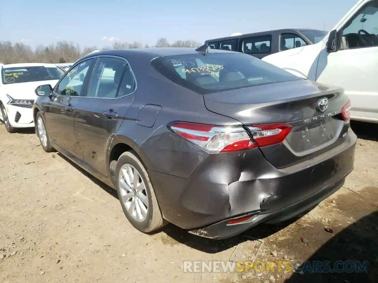 3 Photograph of a damaged car 4T1C11AK1LU359138 TOYOTA CAMRY 2020