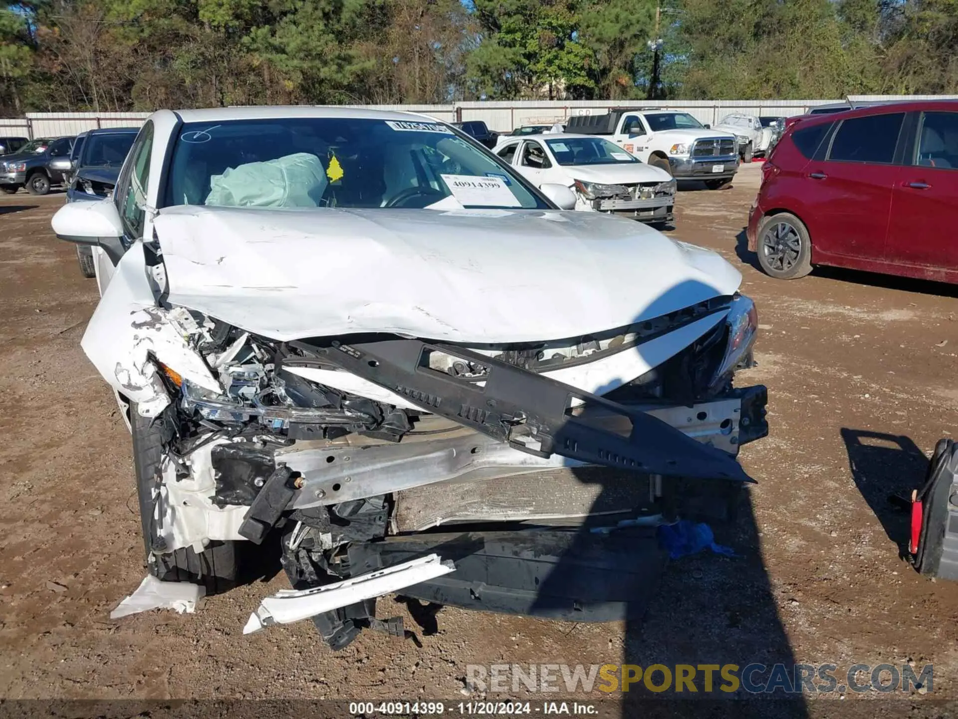 6 Photograph of a damaged car 4T1C11AK1LU359673 TOYOTA CAMRY 2020