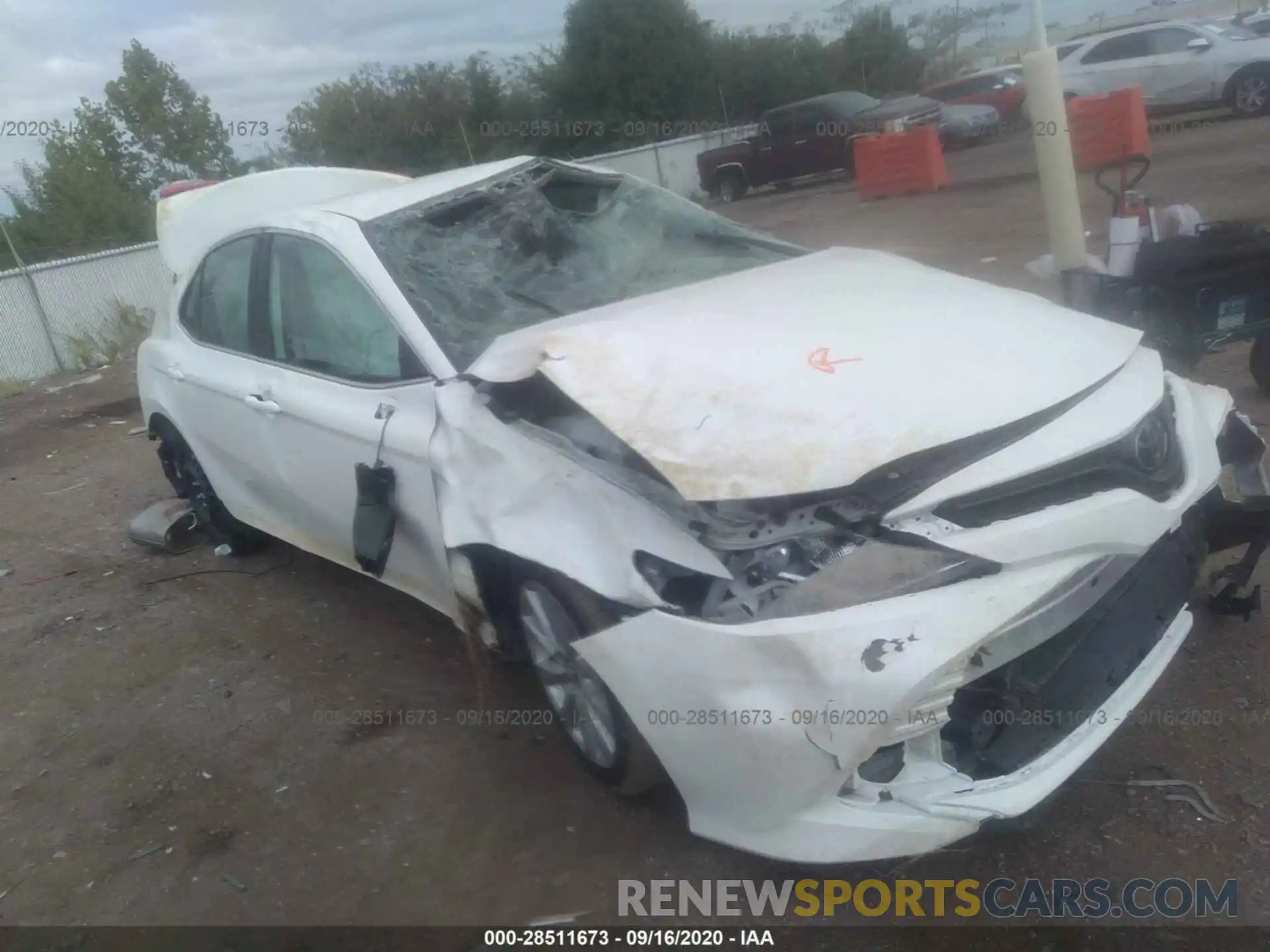 1 Photograph of a damaged car 4T1C11AK1LU363139 TOYOTA CAMRY 2020