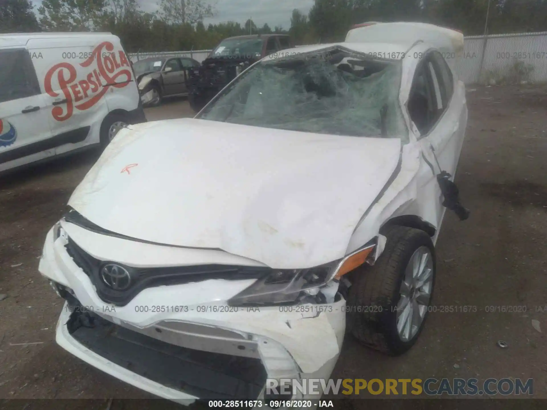 6 Photograph of a damaged car 4T1C11AK1LU363139 TOYOTA CAMRY 2020