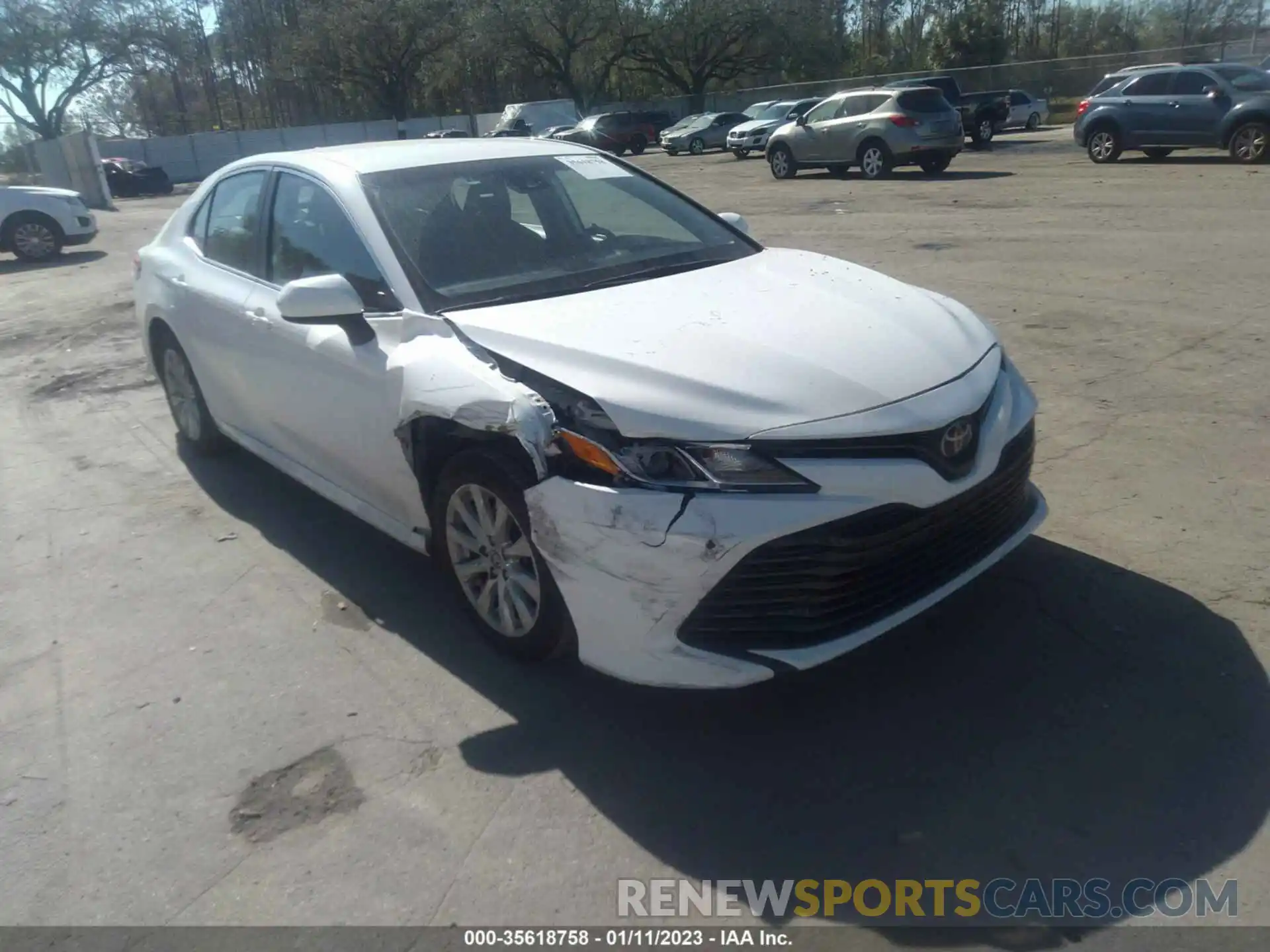 1 Photograph of a damaged car 4T1C11AK1LU365229 TOYOTA CAMRY 2020