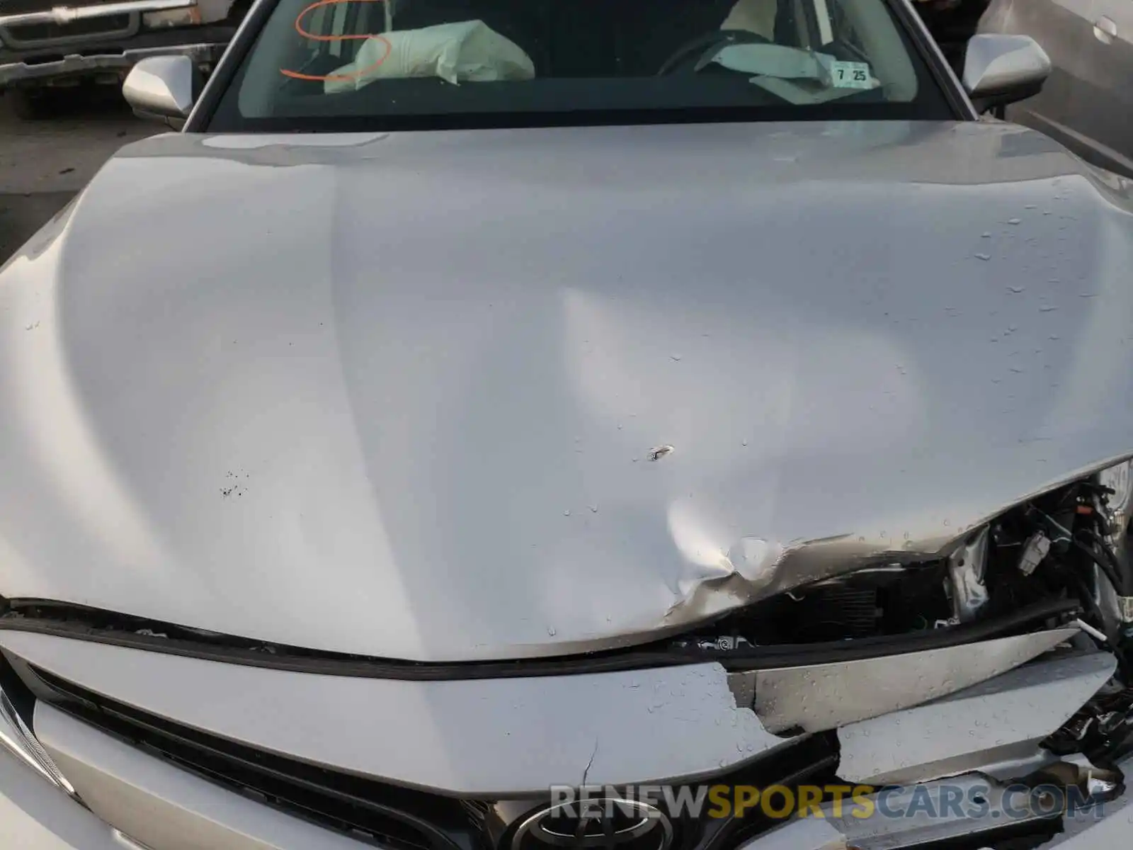 7 Photograph of a damaged car 4T1C11AK1LU370107 TOYOTA CAMRY 2020