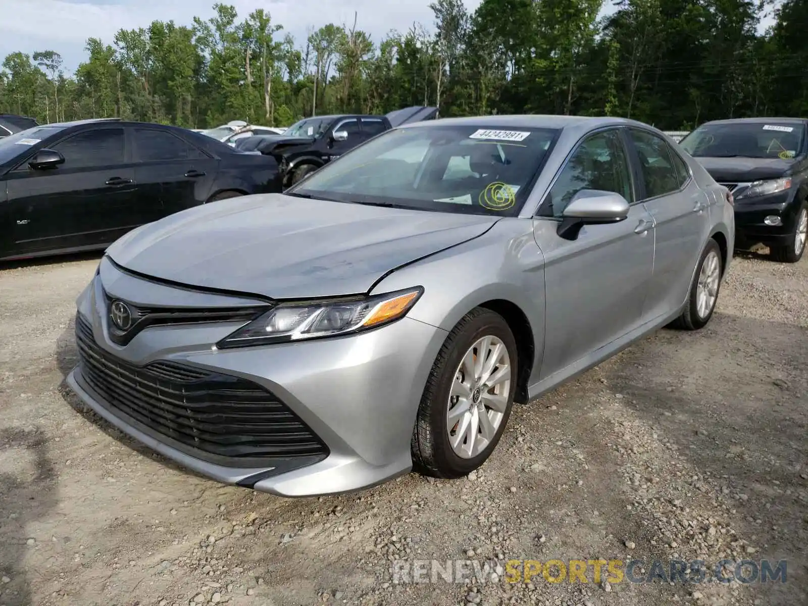 2 Photograph of a damaged car 4T1C11AK1LU379616 TOYOTA CAMRY 2020