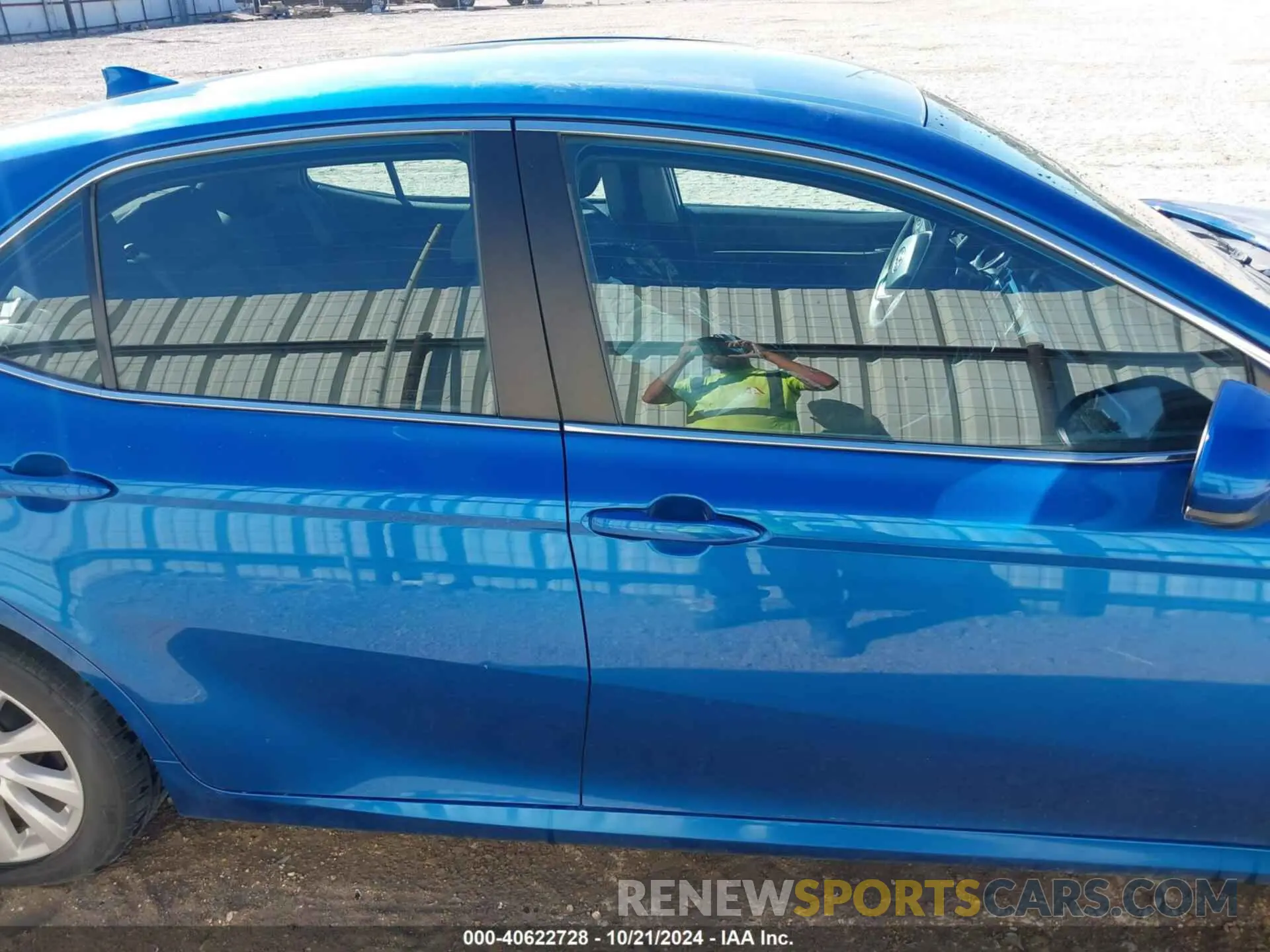 13 Photograph of a damaged car 4T1C11AK1LU387313 TOYOTA CAMRY 2020