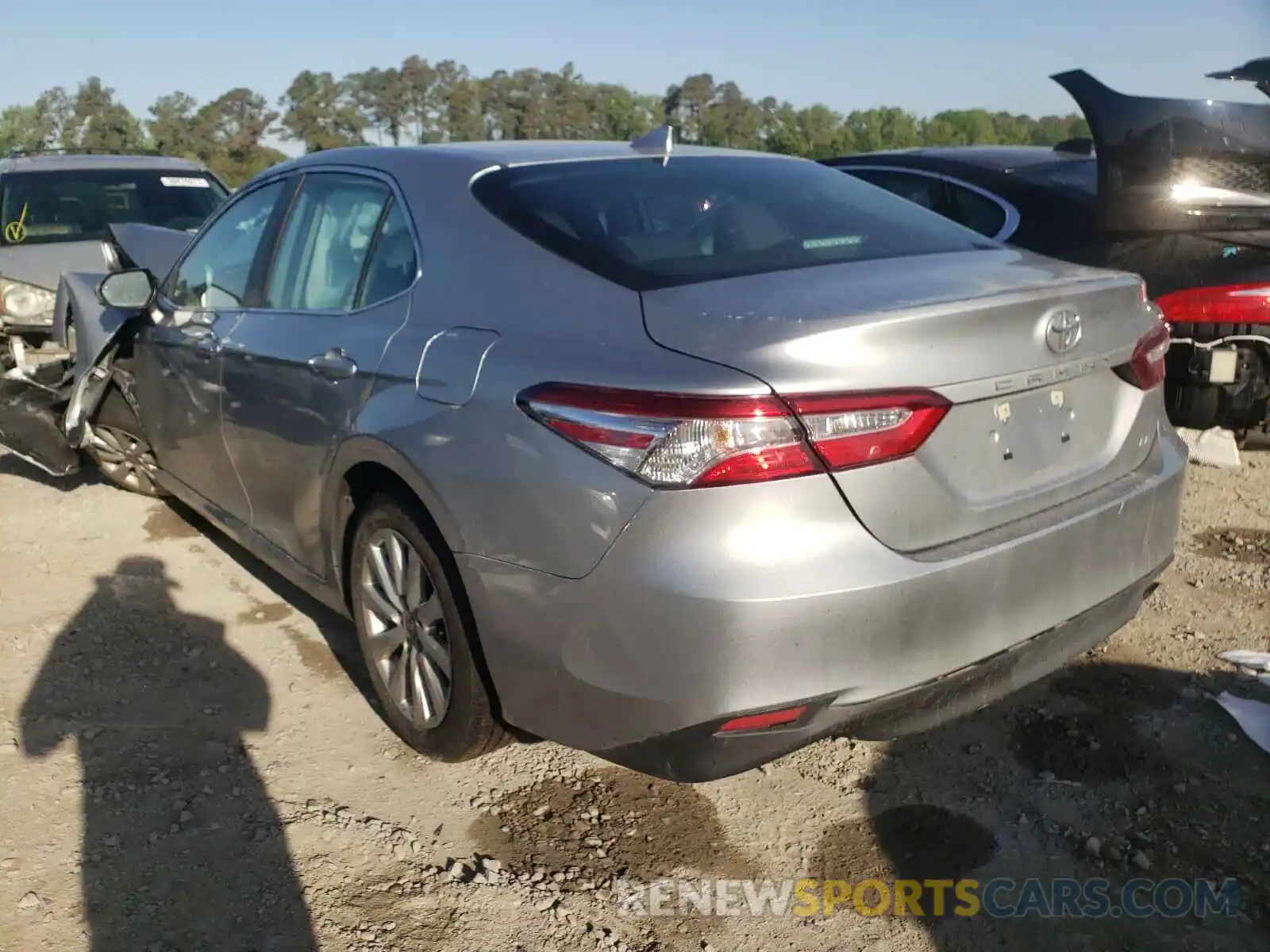 3 Photograph of a damaged car 4T1C11AK1LU391426 TOYOTA CAMRY 2020