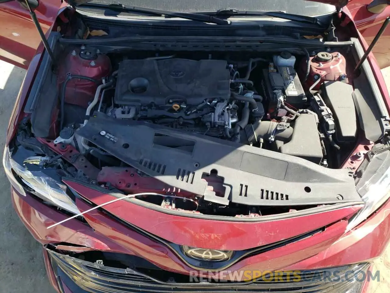 11 Photograph of a damaged car 4T1C11AK1LU399395 TOYOTA CAMRY 2020