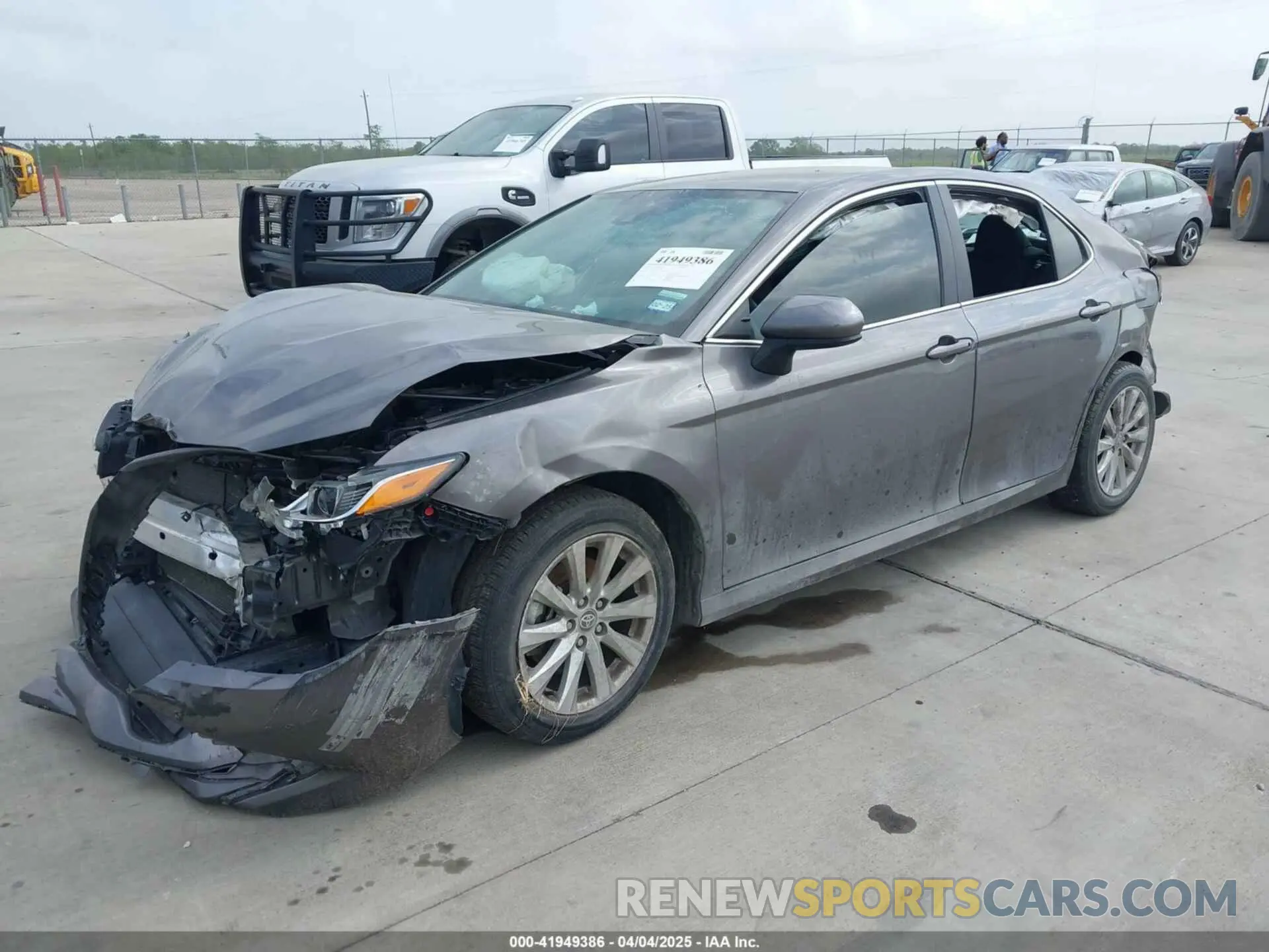 2 Photograph of a damaged car 4T1C11AK1LU505201 TOYOTA CAMRY 2020