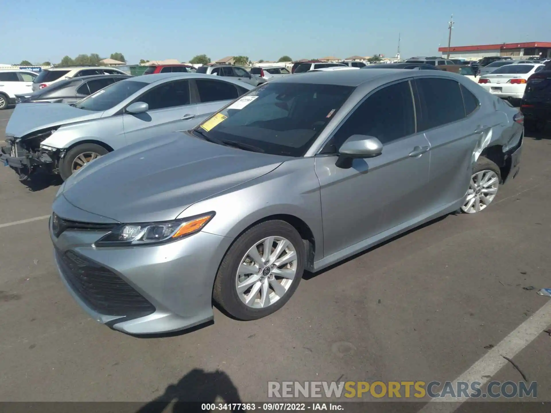 2 Photograph of a damaged car 4T1C11AK1LU505425 TOYOTA CAMRY 2020