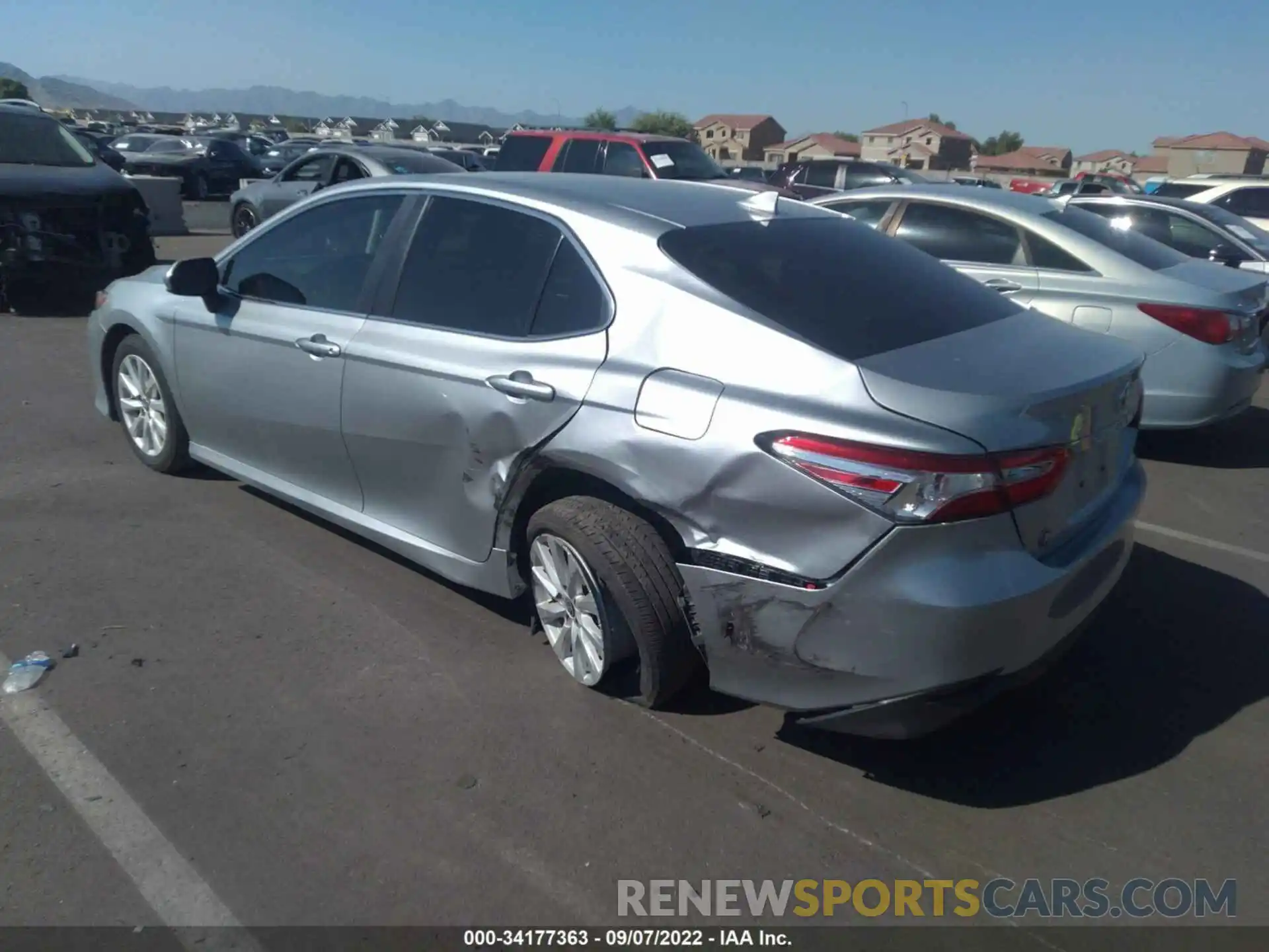 3 Photograph of a damaged car 4T1C11AK1LU505425 TOYOTA CAMRY 2020