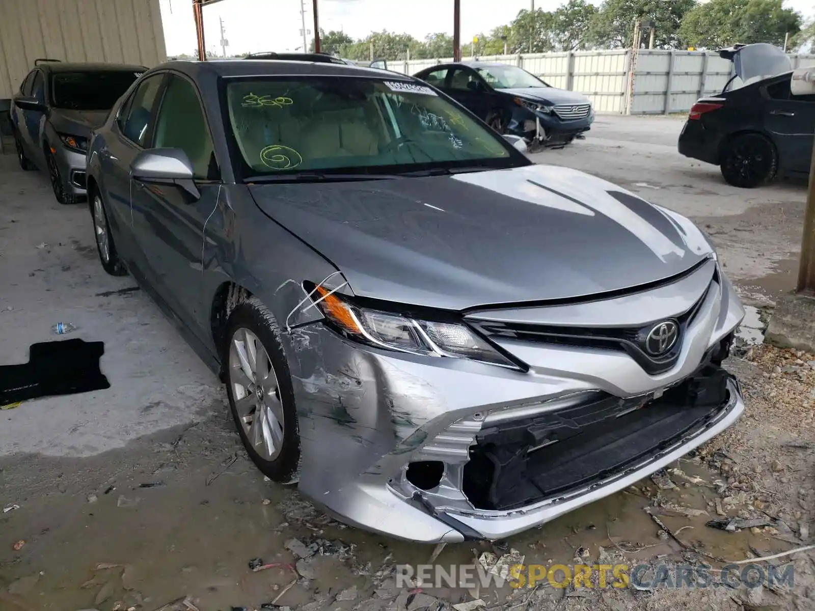 1 Photograph of a damaged car 4T1C11AK1LU875502 TOYOTA CAMRY 2020