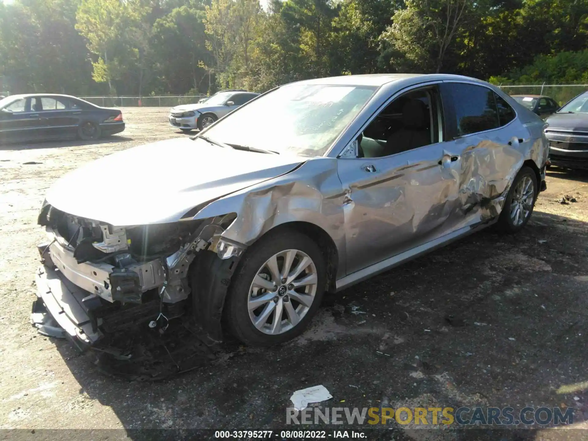 2 Photograph of a damaged car 4T1C11AK1LU904965 TOYOTA CAMRY 2020