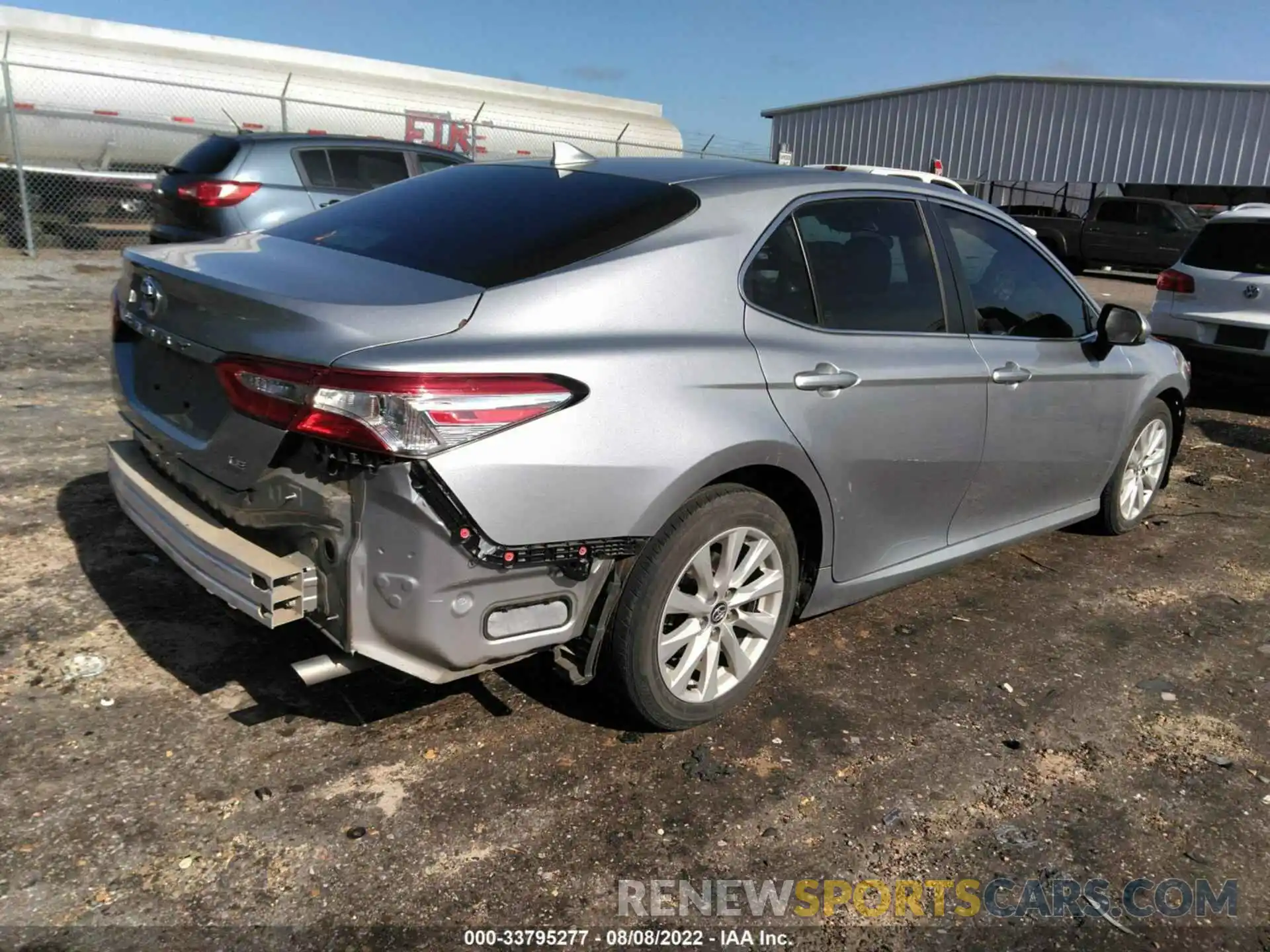 4 Photograph of a damaged car 4T1C11AK1LU904965 TOYOTA CAMRY 2020