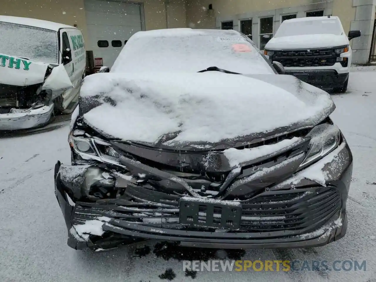 5 Photograph of a damaged car 4T1C11AK1LU908126 TOYOTA CAMRY 2020