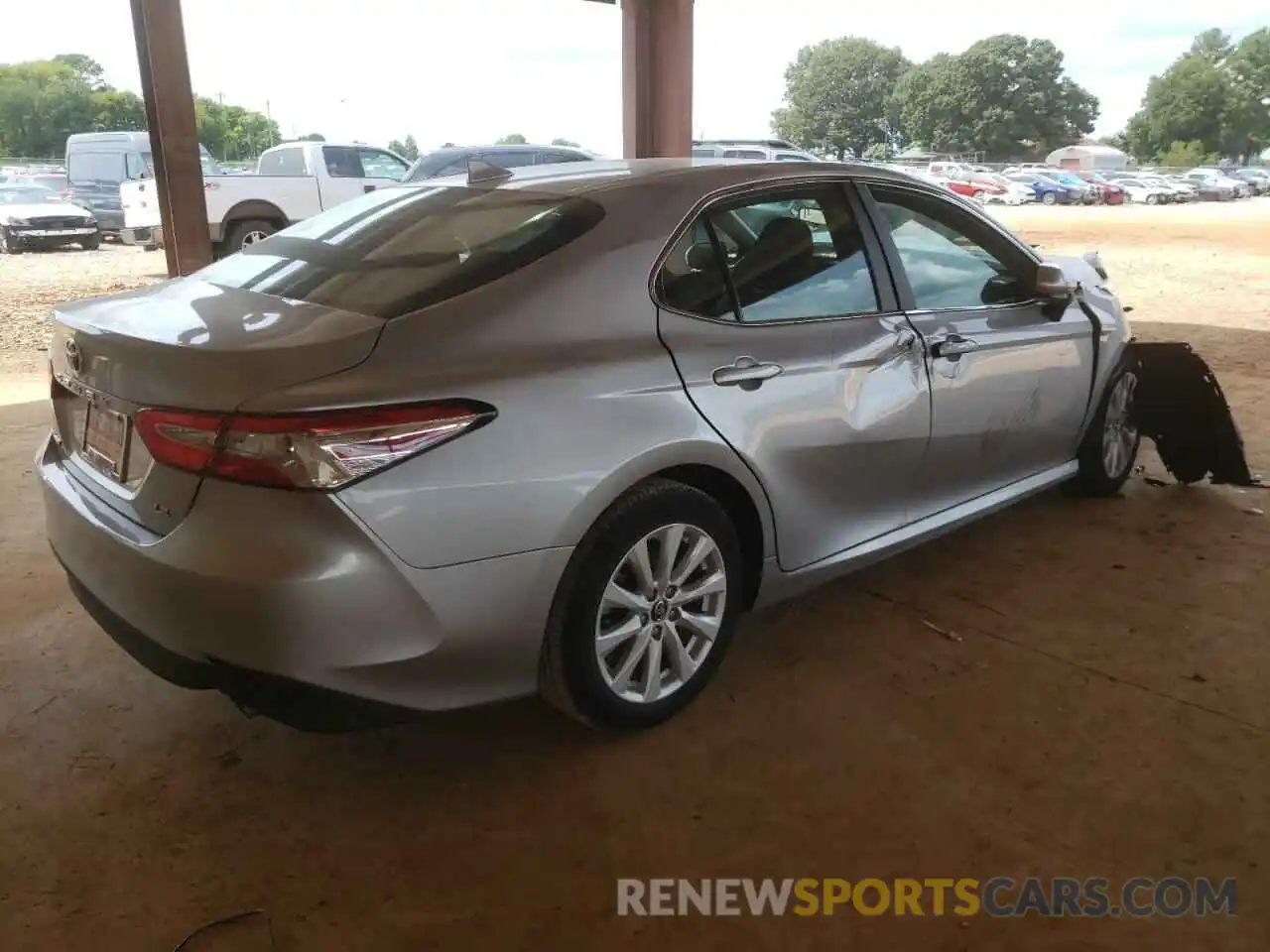 4 Photograph of a damaged car 4T1C11AK1LU924715 TOYOTA CAMRY 2020