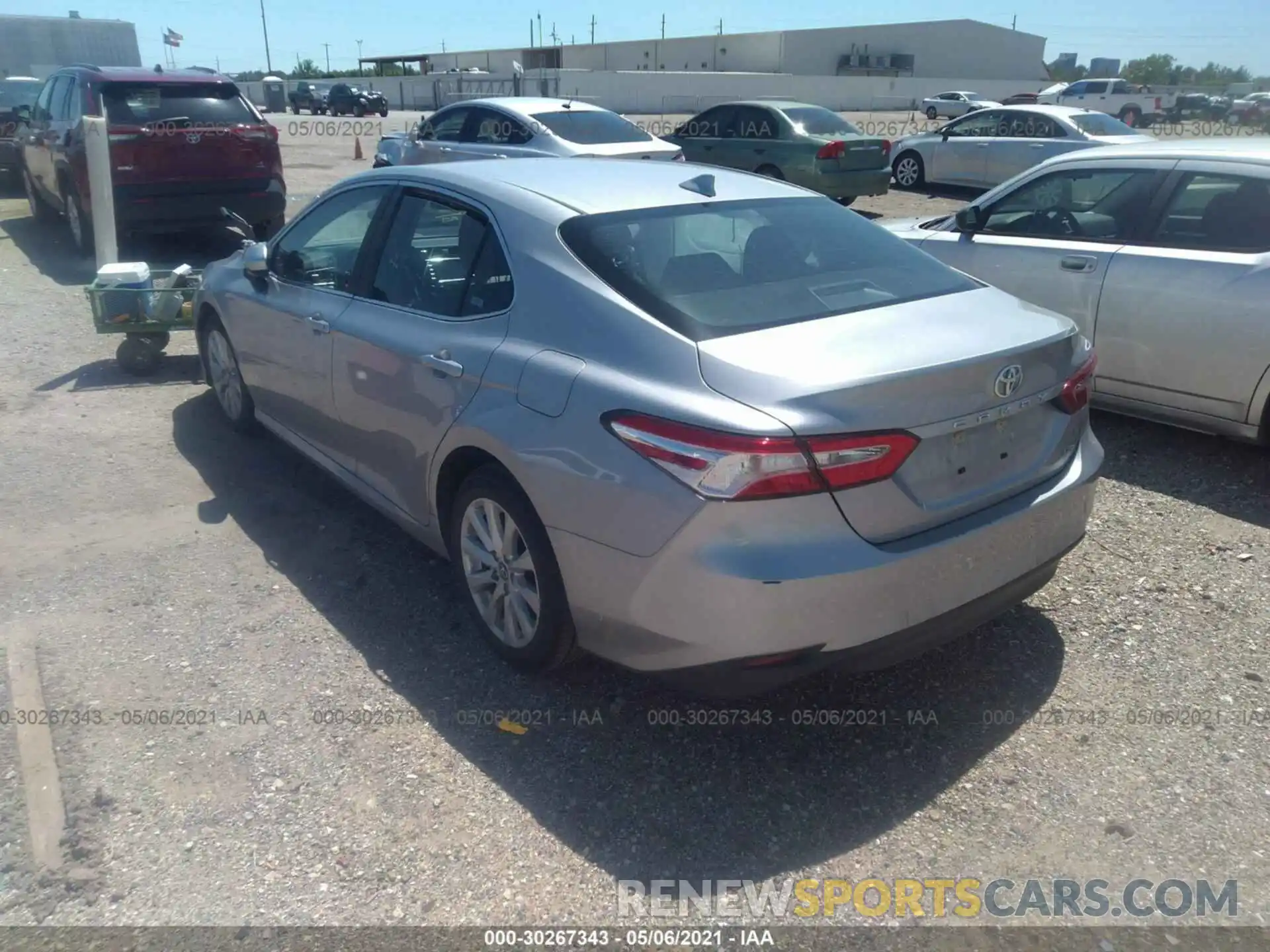 3 Photograph of a damaged car 4T1C11AK1LU939716 TOYOTA CAMRY 2020