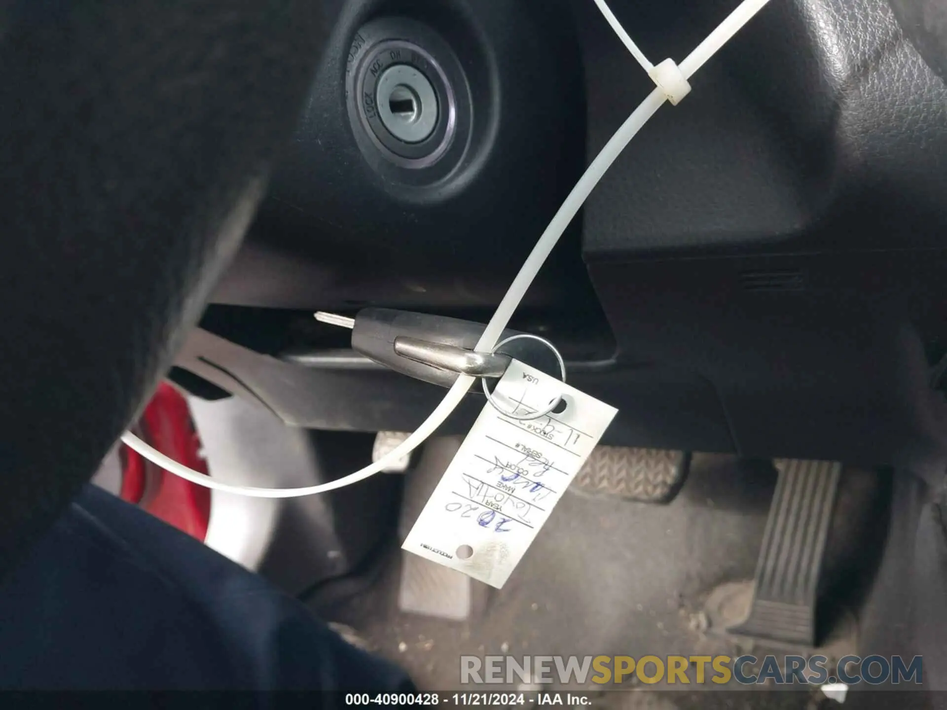 11 Photograph of a damaged car 4T1C11AK1LU942289 TOYOTA CAMRY 2020