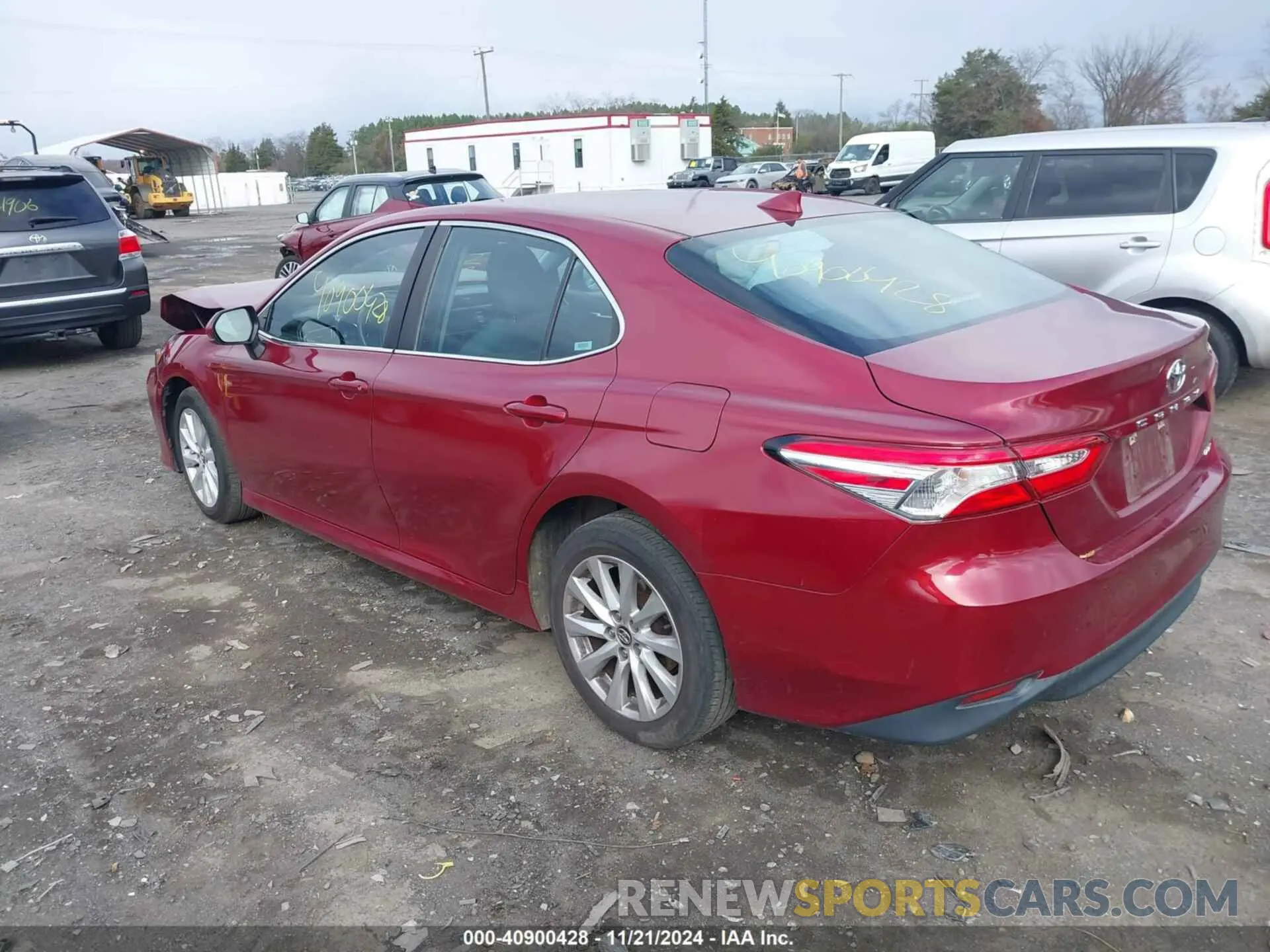 3 Photograph of a damaged car 4T1C11AK1LU942289 TOYOTA CAMRY 2020
