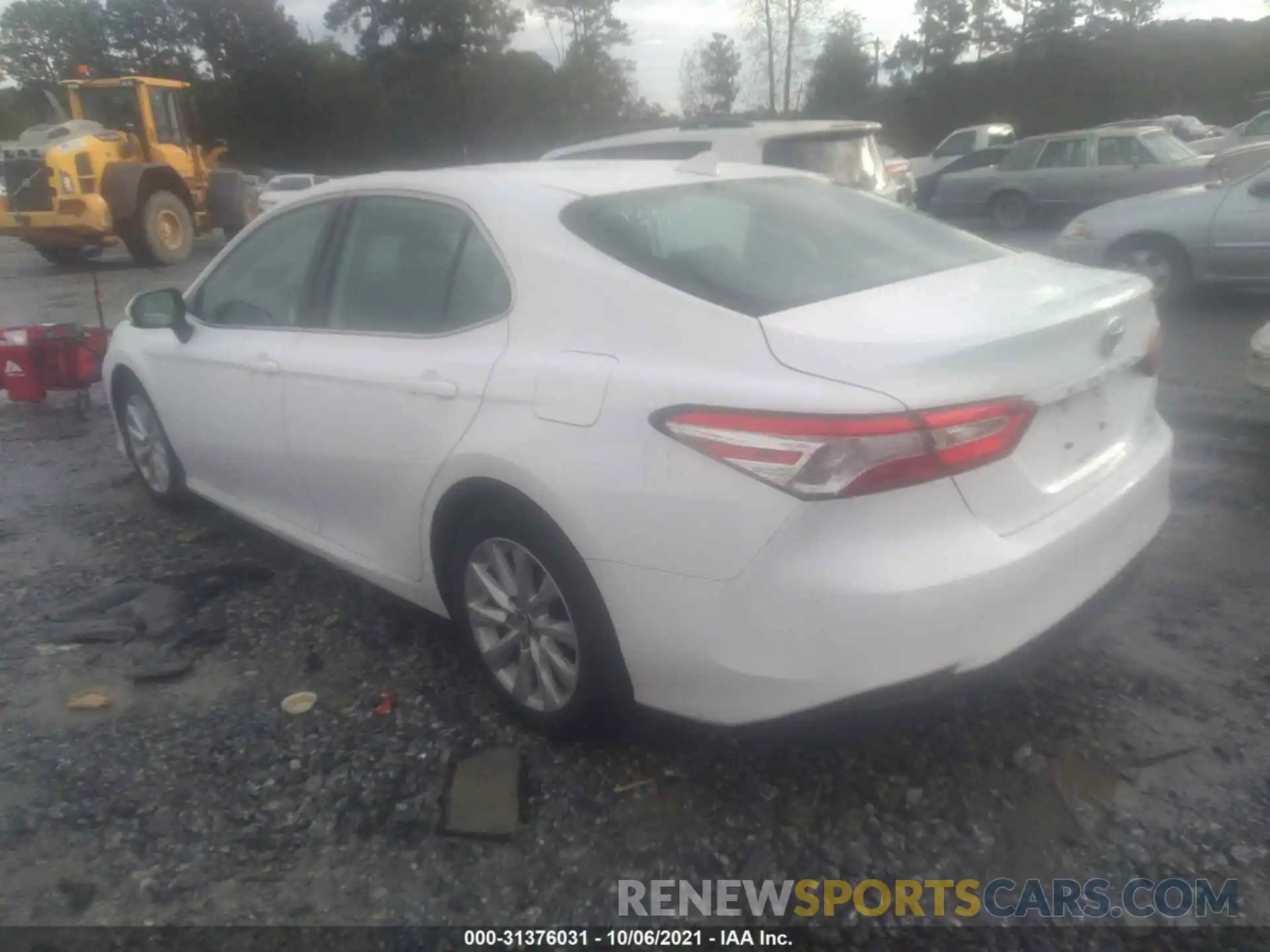 3 Photograph of a damaged car 4T1C11AK1LU942549 TOYOTA CAMRY 2020