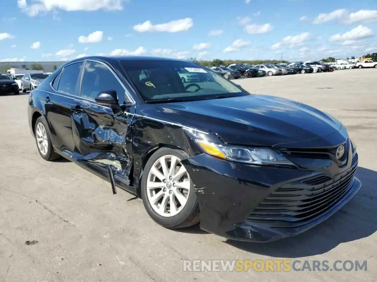 1 Photograph of a damaged car 4T1C11AK1LU952059 TOYOTA CAMRY 2020