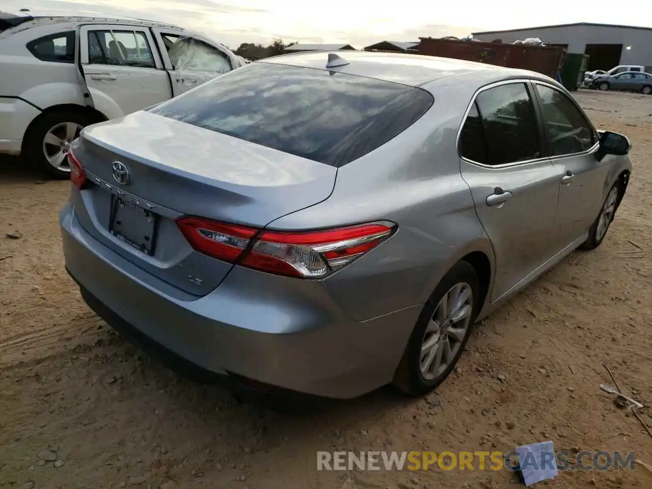 3 Photograph of a damaged car 4T1C11AK1LU954670 TOYOTA CAMRY 2020