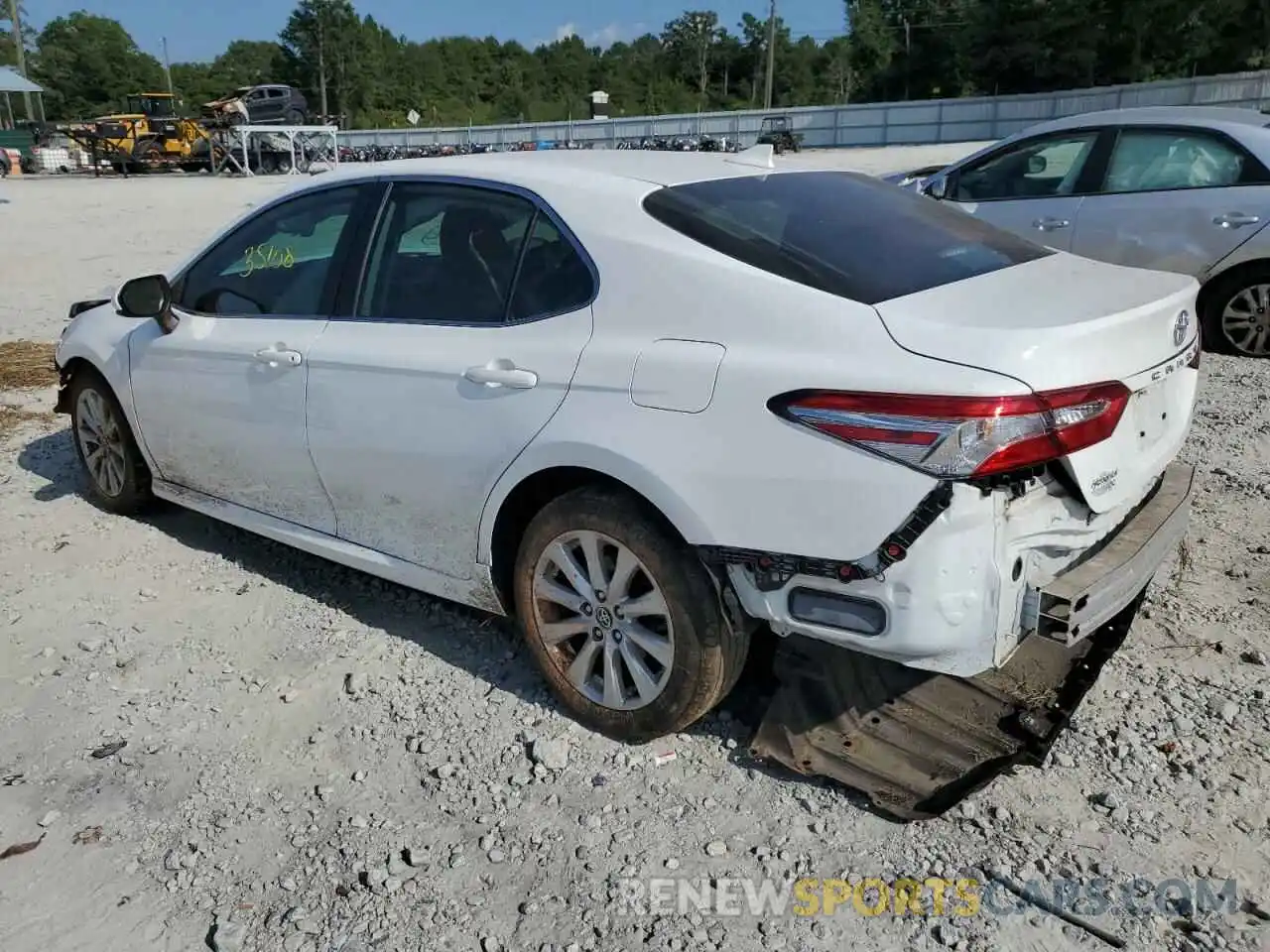 3 Photograph of a damaged car 4T1C11AK1LU958413 TOYOTA CAMRY 2020