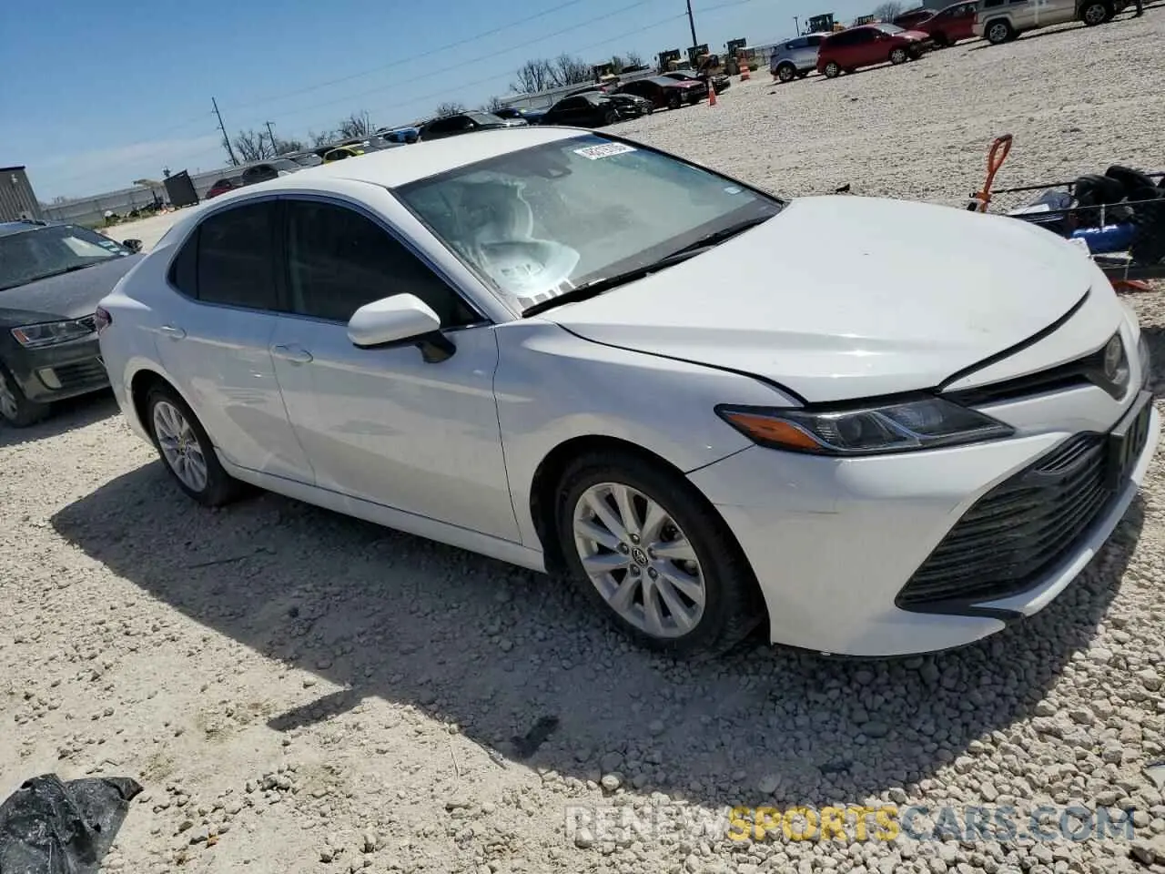 4 Photograph of a damaged car 4T1C11AK1LU964860 TOYOTA CAMRY 2020