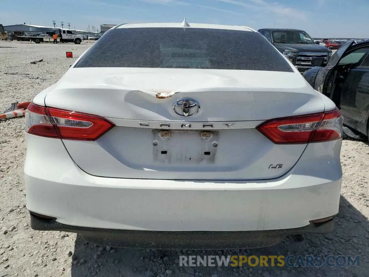 6 Photograph of a damaged car 4T1C11AK1LU964860 TOYOTA CAMRY 2020