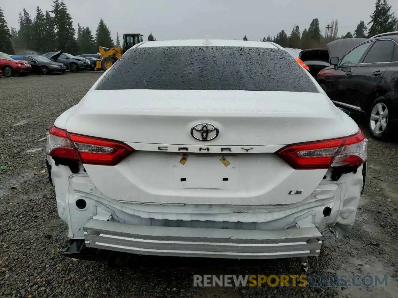 6 Photograph of a damaged car 4T1C11AK1LU965412 TOYOTA CAMRY 2020