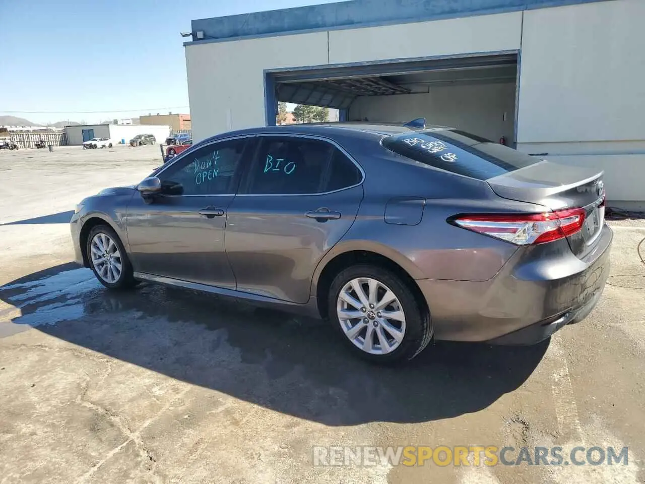 2 Photograph of a damaged car 4T1C11AK1LU973624 TOYOTA CAMRY 2020