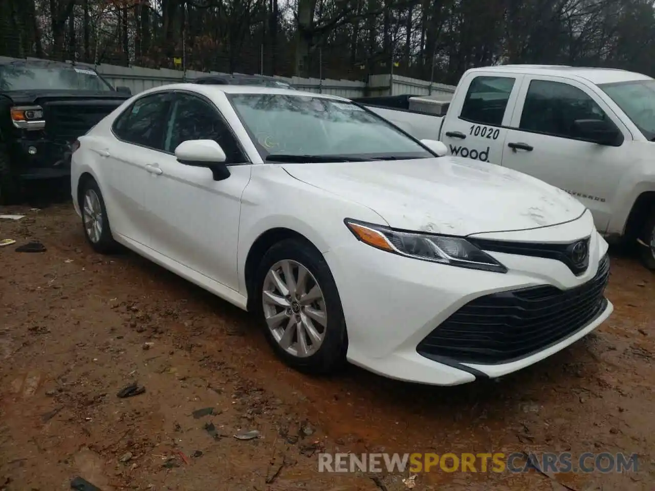 1 Photograph of a damaged car 4T1C11AK1LU981335 TOYOTA CAMRY 2020