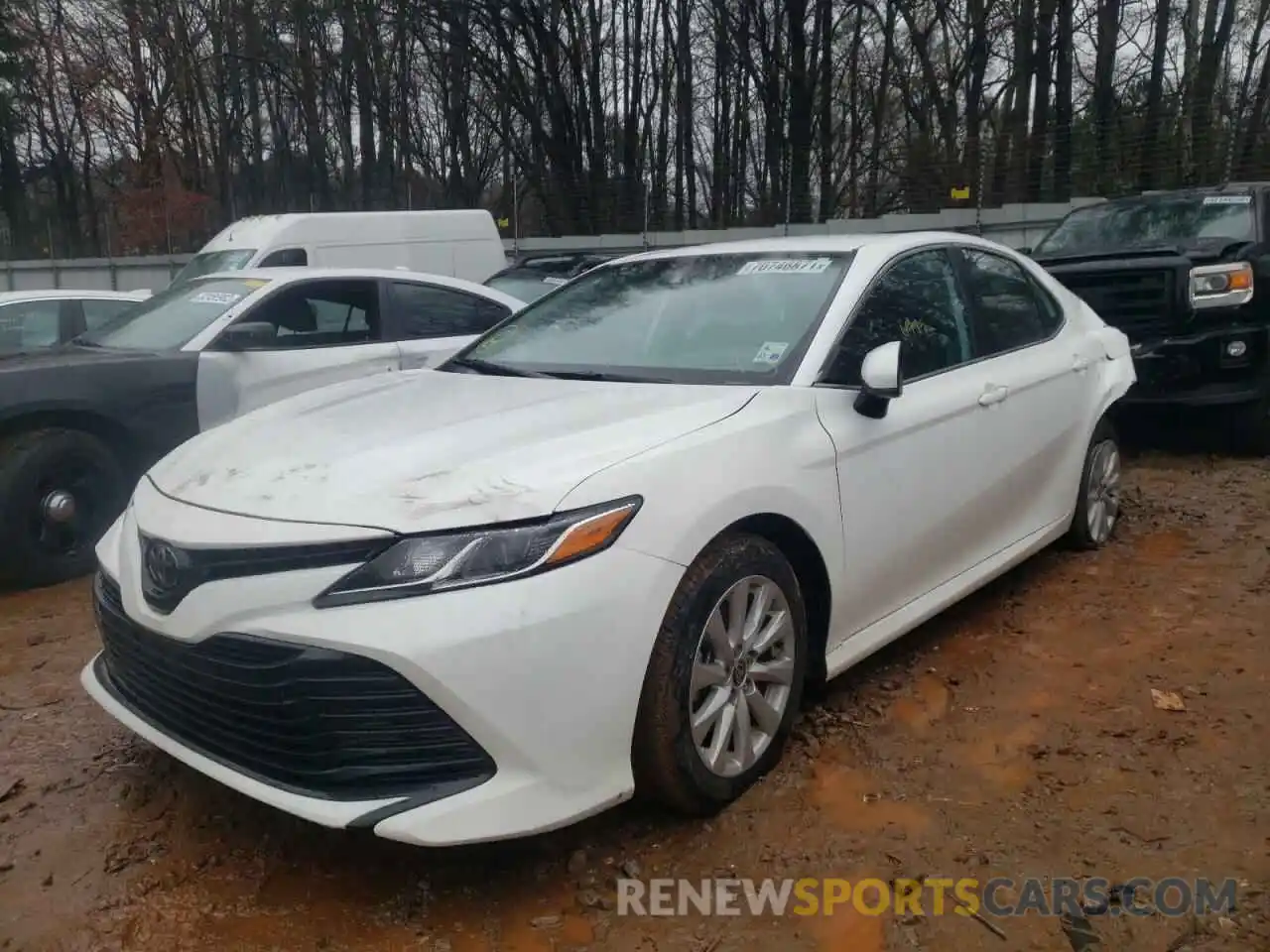 2 Photograph of a damaged car 4T1C11AK1LU981335 TOYOTA CAMRY 2020