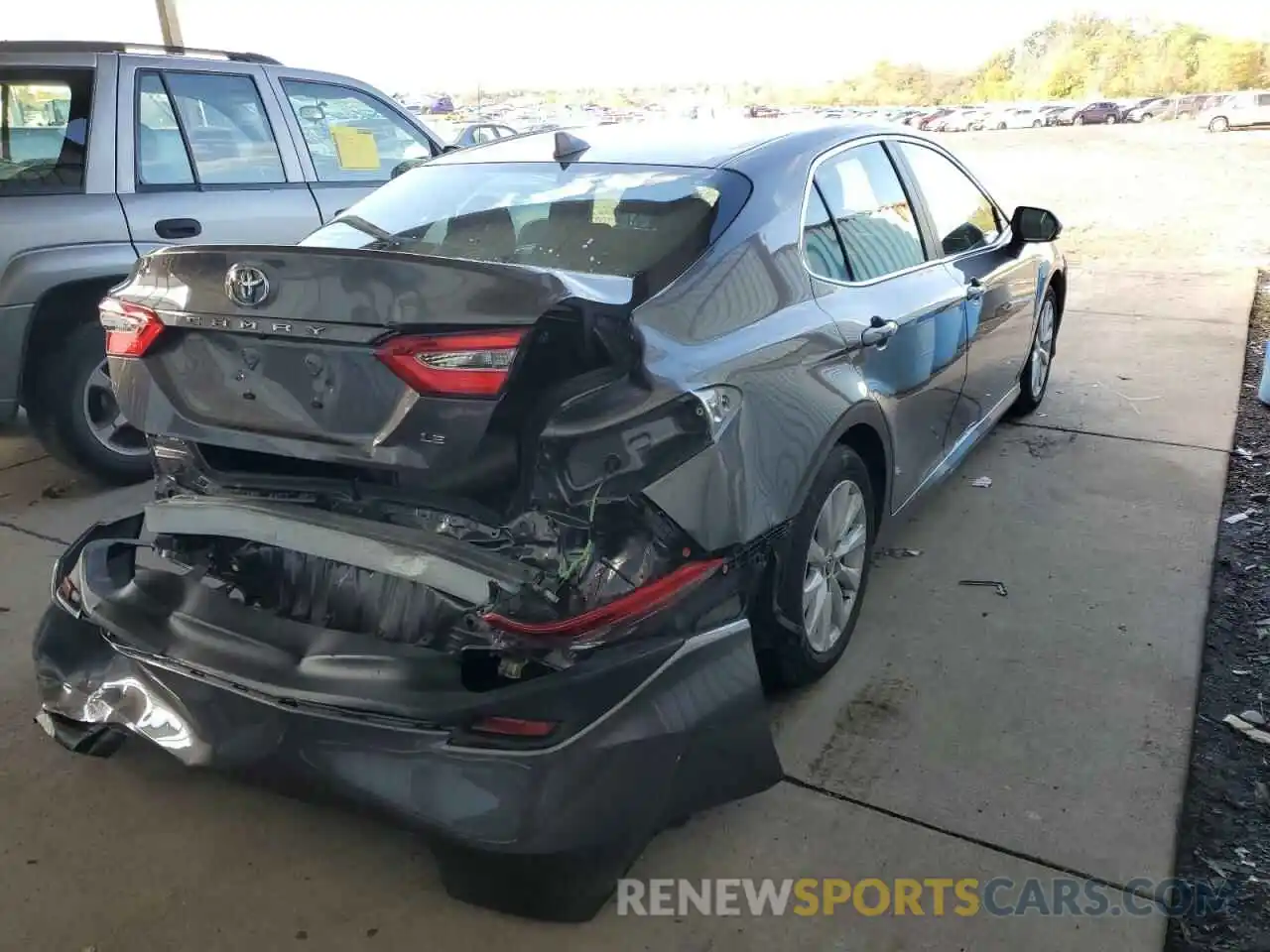 4 Photograph of a damaged car 4T1C11AK1LU986292 TOYOTA CAMRY 2020