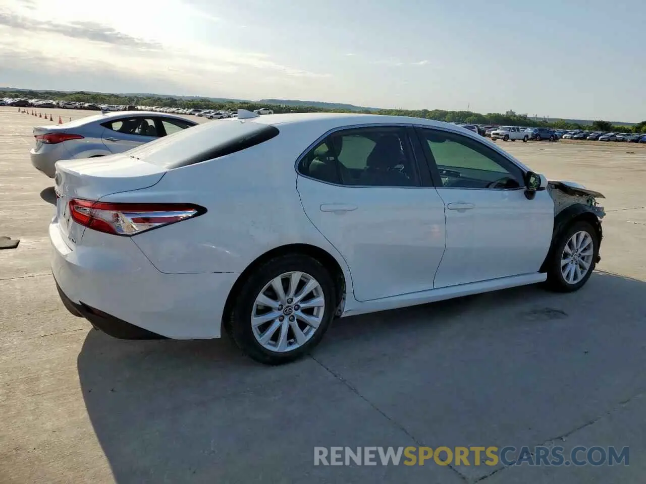 3 Photograph of a damaged car 4T1C11AK1LU987555 TOYOTA CAMRY 2020