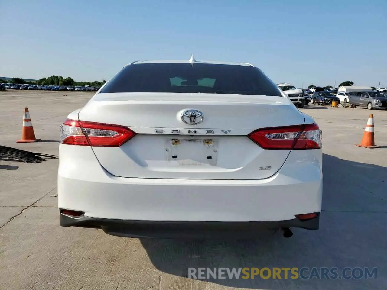 6 Photograph of a damaged car 4T1C11AK1LU987555 TOYOTA CAMRY 2020