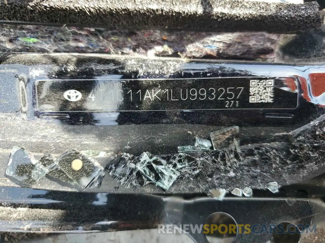 12 Photograph of a damaged car 4T1C11AK1LU993257 TOYOTA CAMRY 2020