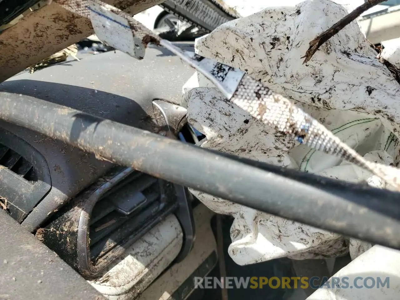 9 Photograph of a damaged car 4T1C11AK1LU993257 TOYOTA CAMRY 2020
