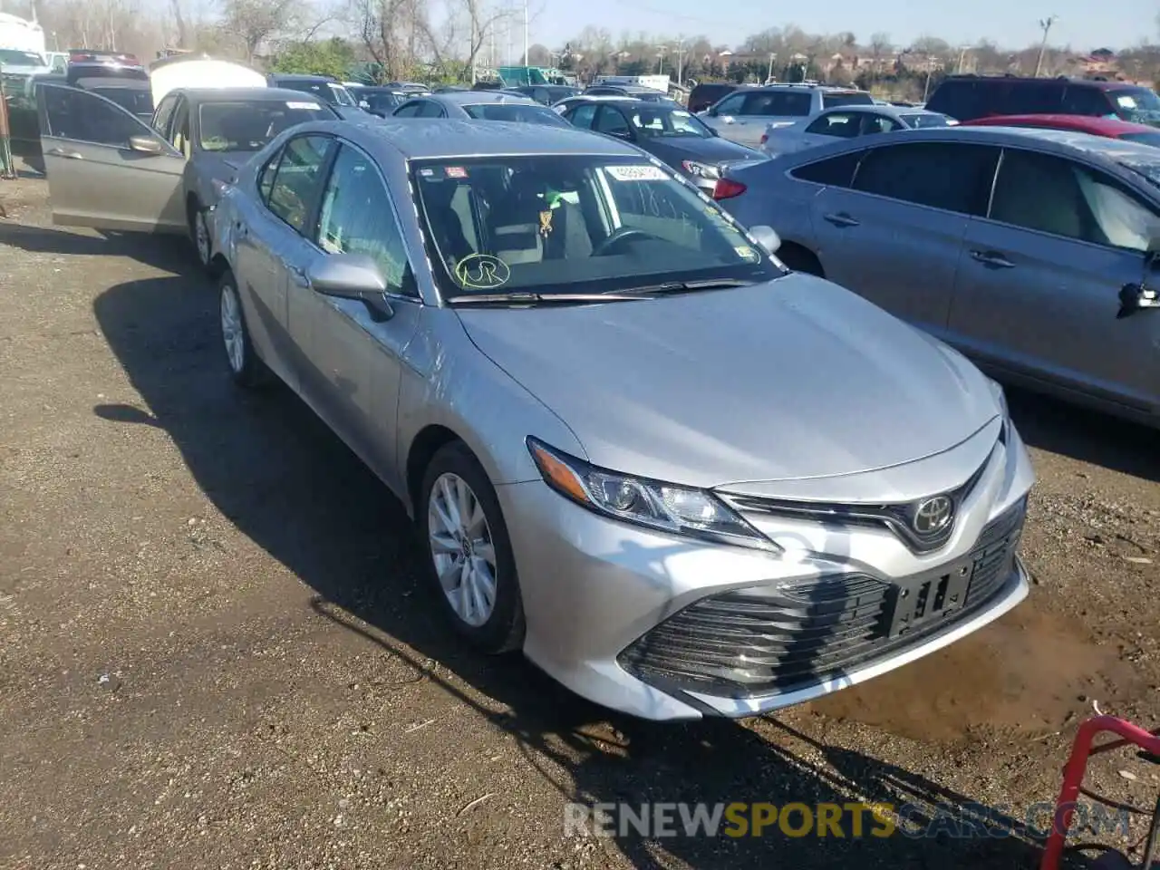 1 Photograph of a damaged car 4T1C11AK1LU997485 TOYOTA CAMRY 2020