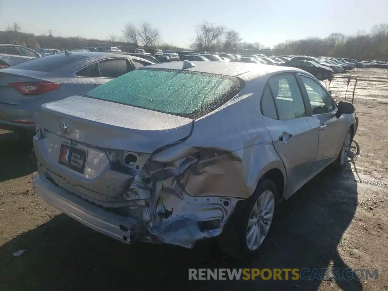 4 Photograph of a damaged car 4T1C11AK1LU997485 TOYOTA CAMRY 2020