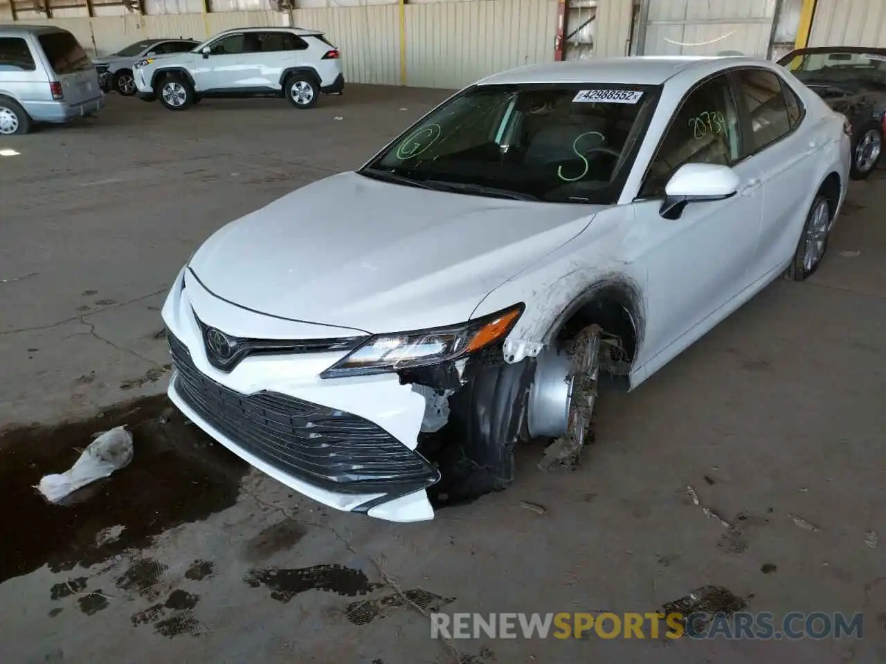 9 Photograph of a damaged car 4T1C11AK2LU320641 TOYOTA CAMRY 2020