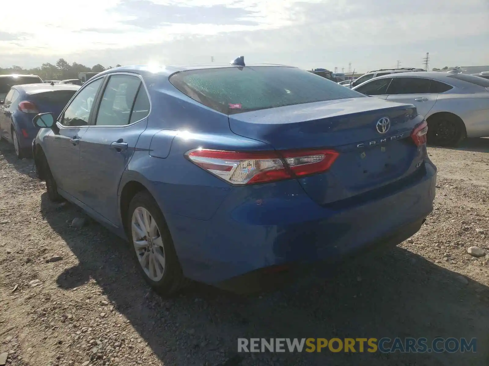 3 Photograph of a damaged car 4T1C11AK2LU329503 TOYOTA CAMRY 2020