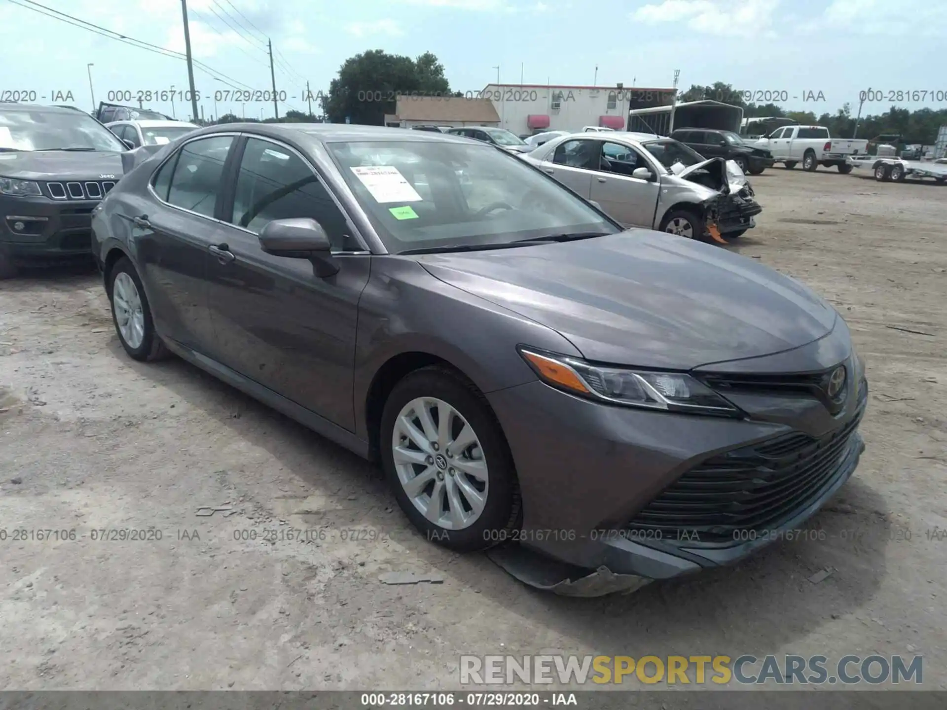 1 Photograph of a damaged car 4T1C11AK2LU335401 TOYOTA CAMRY 2020