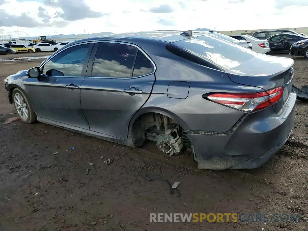 2 Photograph of a damaged car 4T1C11AK2LU341389 TOYOTA CAMRY 2020