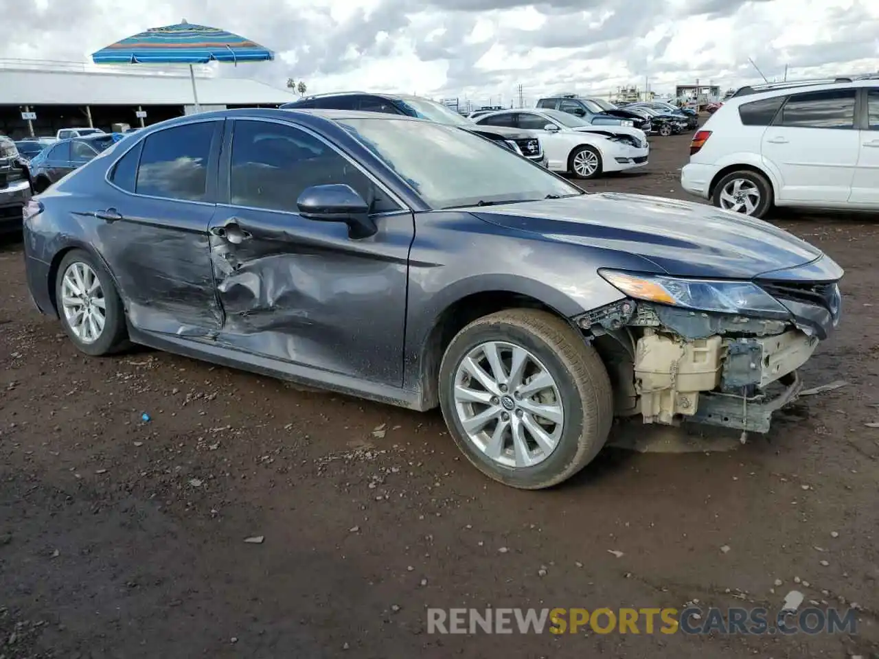 4 Photograph of a damaged car 4T1C11AK2LU341389 TOYOTA CAMRY 2020