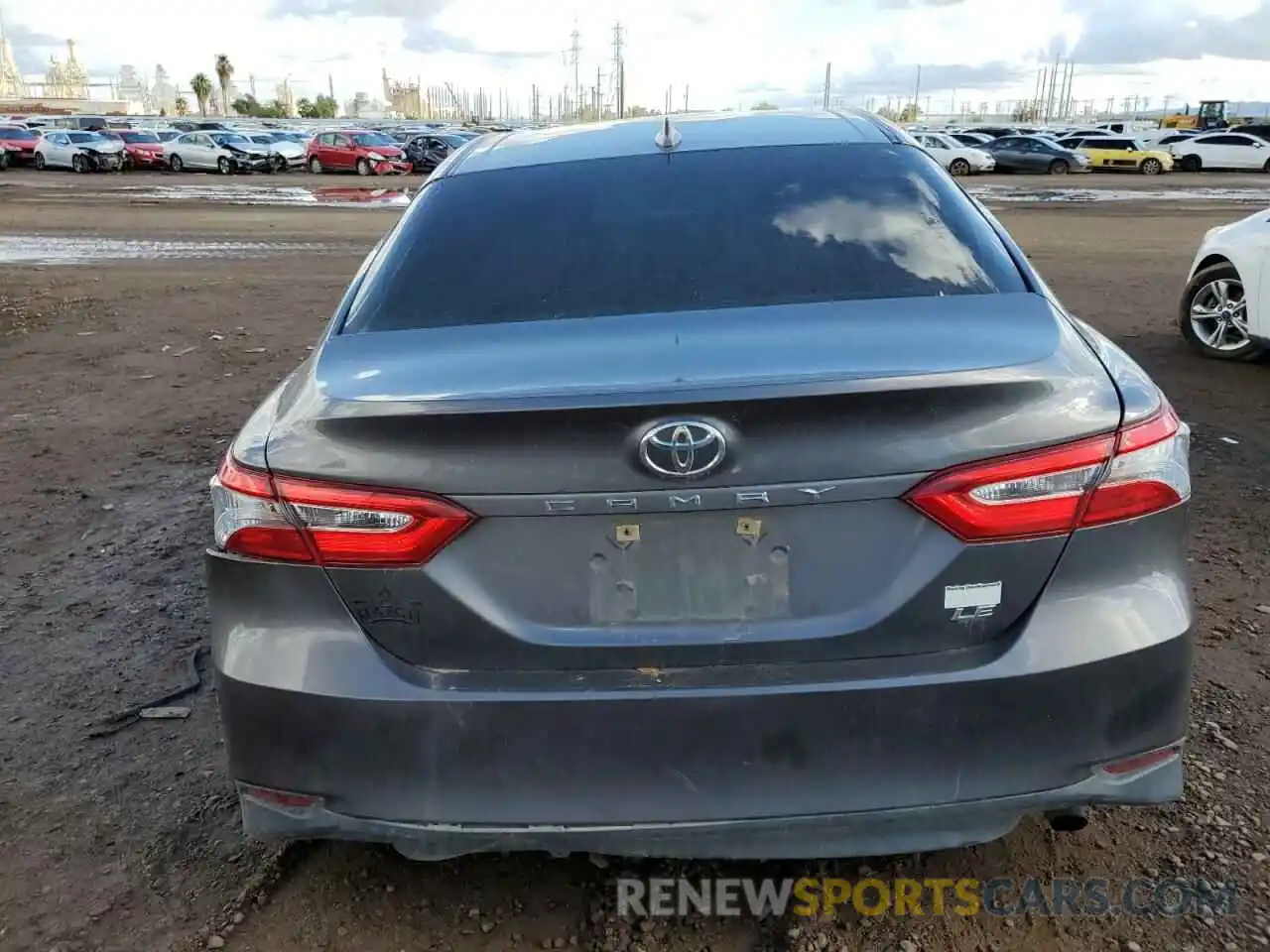 6 Photograph of a damaged car 4T1C11AK2LU341389 TOYOTA CAMRY 2020