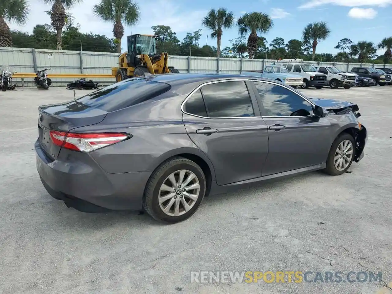 3 Photograph of a damaged car 4T1C11AK2LU343613 TOYOTA CAMRY 2020