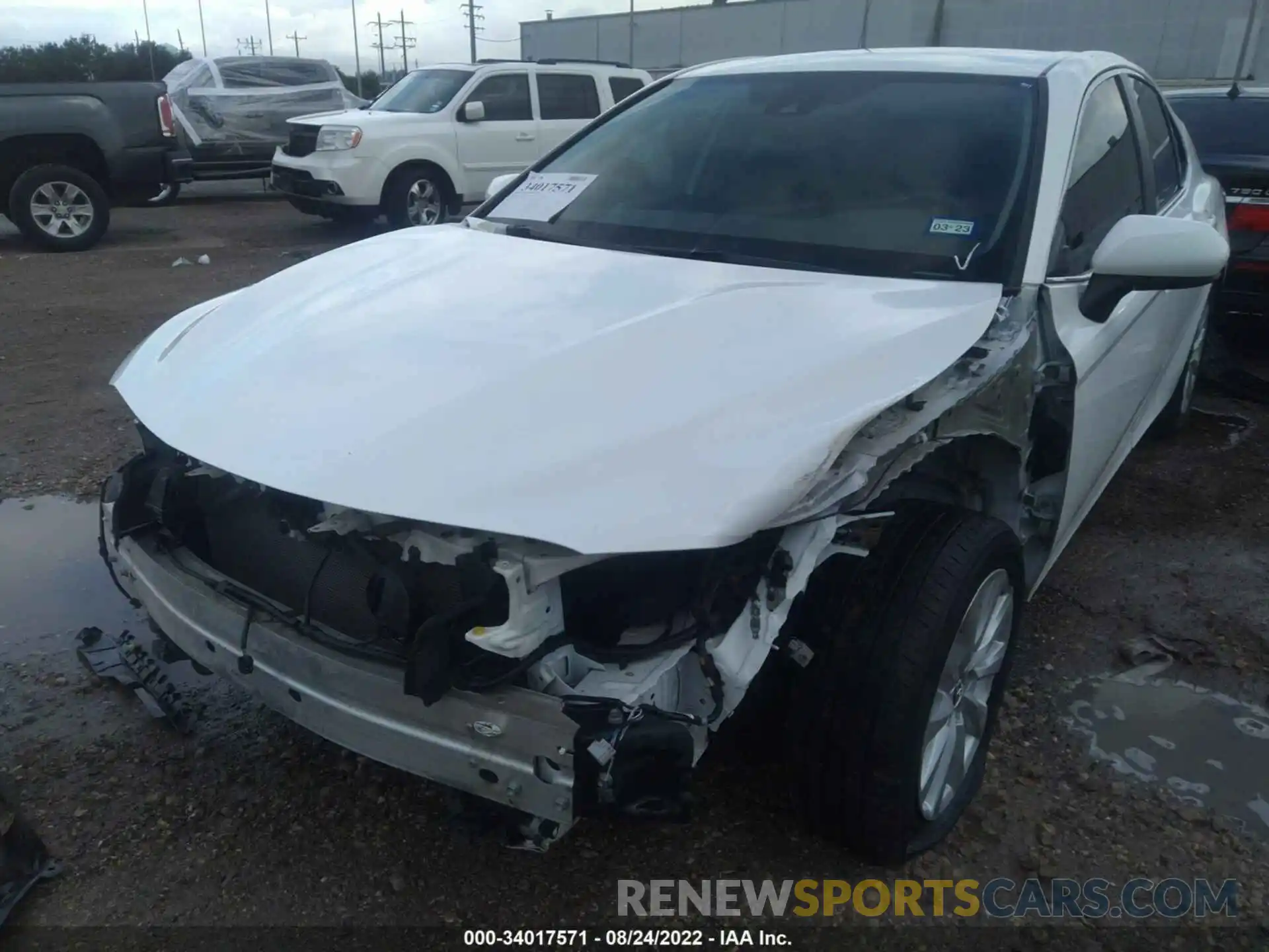 6 Photograph of a damaged car 4T1C11AK2LU347600 TOYOTA CAMRY 2020