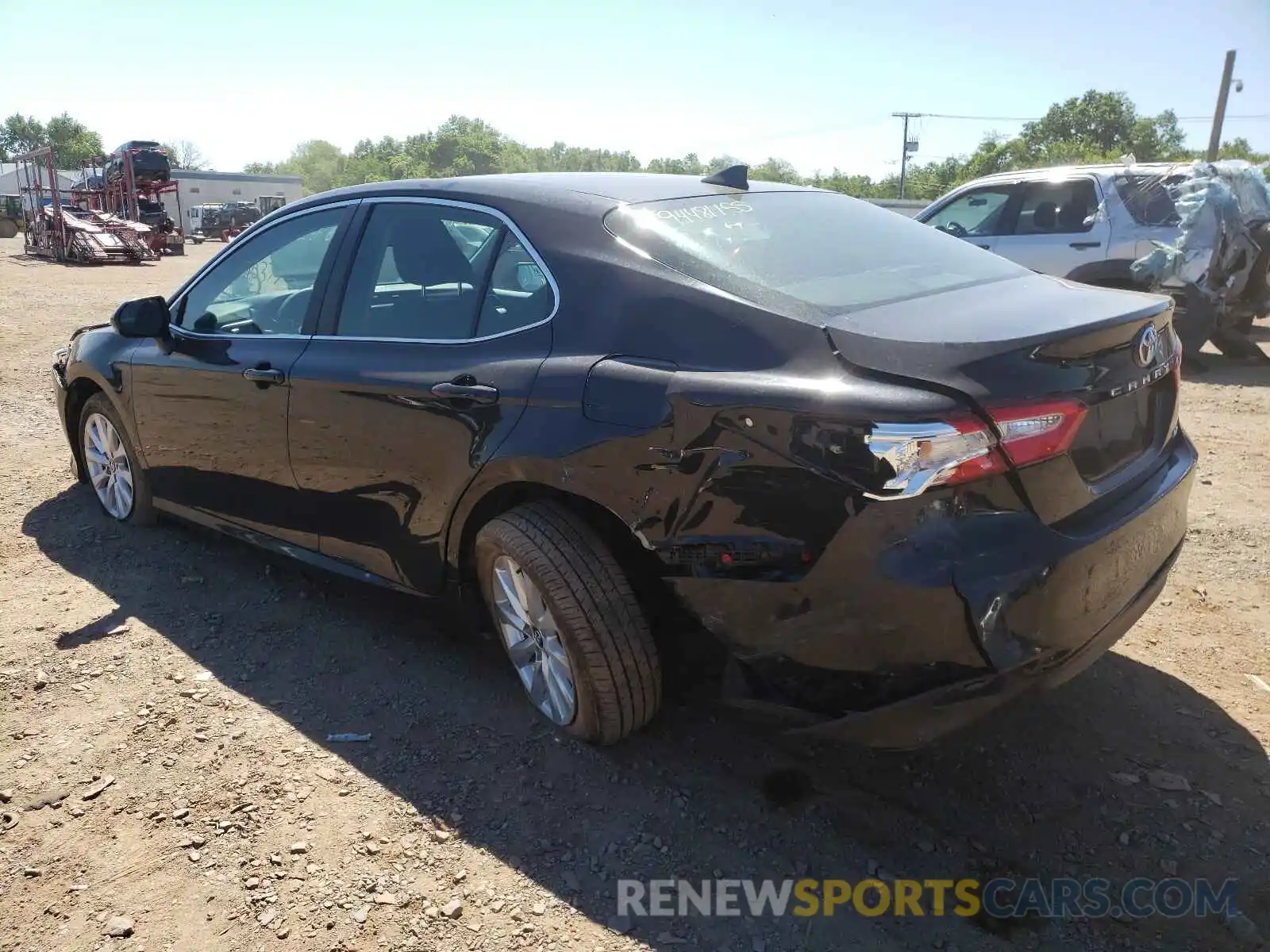 3 Photograph of a damaged car 4T1C11AK2LU353204 TOYOTA CAMRY 2020