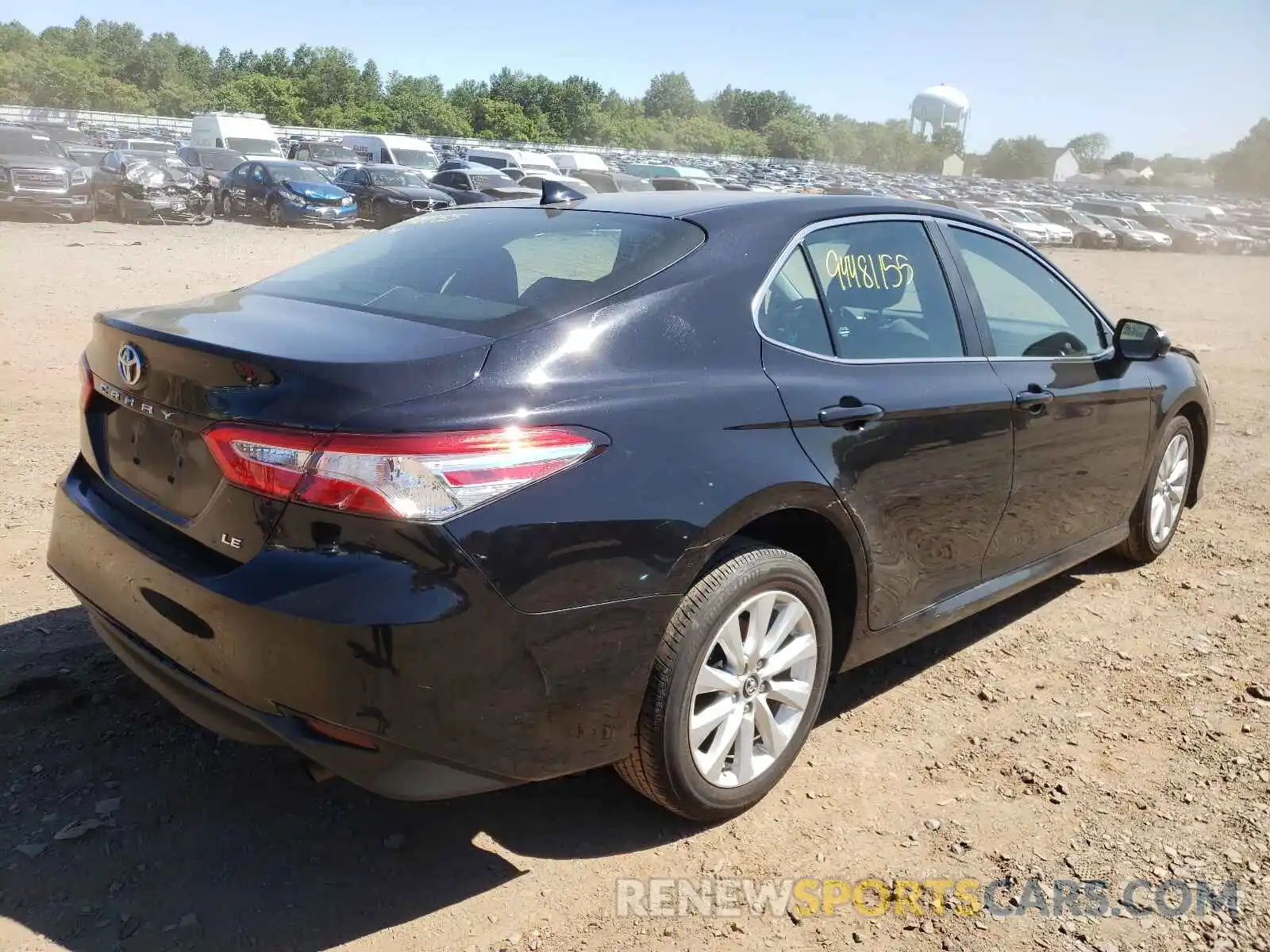 4 Photograph of a damaged car 4T1C11AK2LU353204 TOYOTA CAMRY 2020